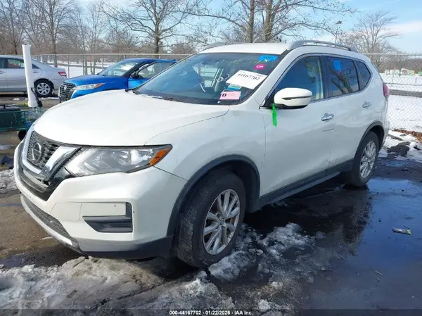 5N1AT2MV1KC702984 2019 NISSAN ROGUE - Image 2