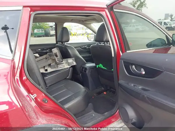 5N1AT2MV1KC710339 2019 NISSAN ROGUE - Image 8