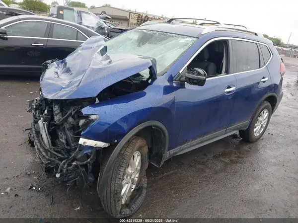 5N1AT2MV1KC715461 2019 NISSAN ROGUE - Image 2