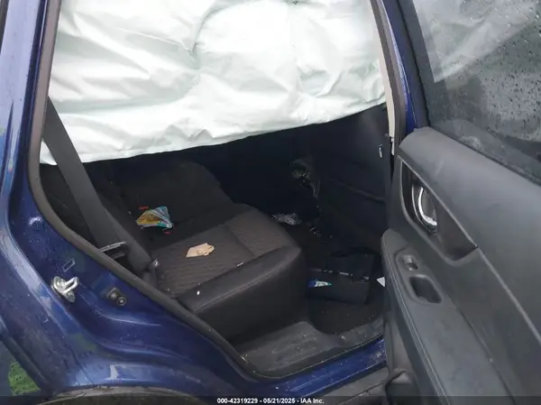 5N1AT2MV1KC715461 2019 NISSAN ROGUE - Image 8
