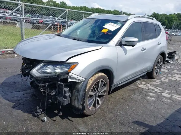 5N1AT2MV1KC716884 2019 NISSAN ROGUE - Image 2