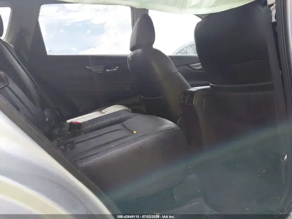 5N1AT2MV1KC716884 2019 NISSAN ROGUE - Image 8