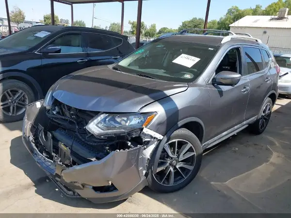 5N1AT2MV1KC738254 2019 NISSAN ROGUE - Image 2