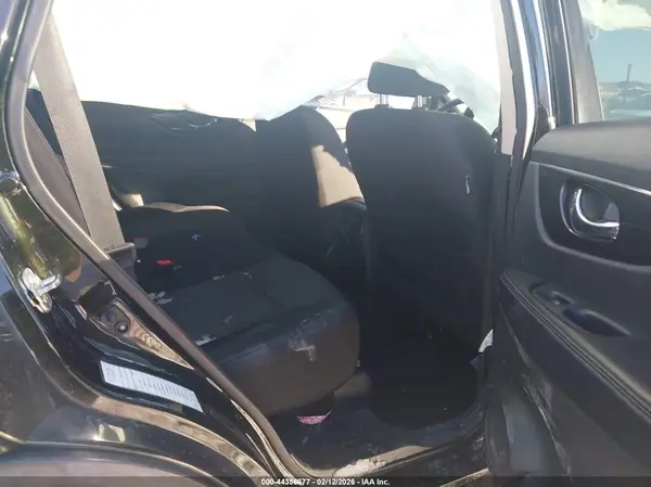 5N1AT2MV1KC738688 2019 NISSAN ROGUE - Image 8