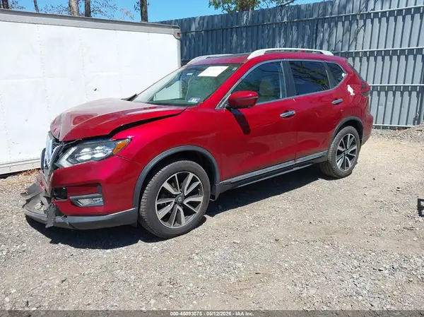 5N1AT2MV1KC748704 2019 NISSAN ROGUE - Image 2