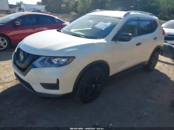 5N1AT2MV1KC757869 2019 NISSAN ROGUE - Image 2