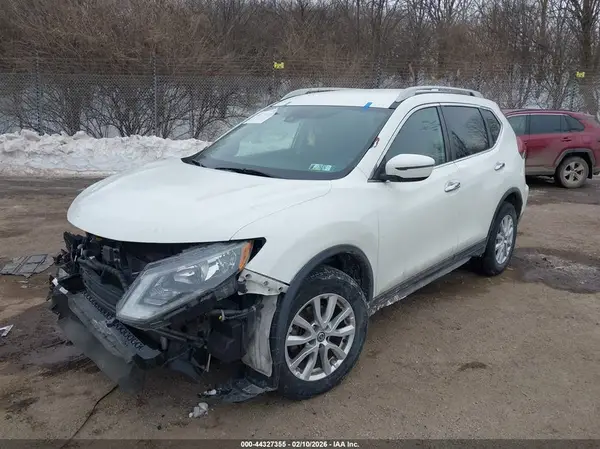5N1AT2MV1KC766099 2019 NISSAN ROGUE - Image 2