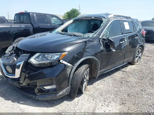 5N1AT2MV1KC768452 2019 NISSAN ROGUE - Image 2