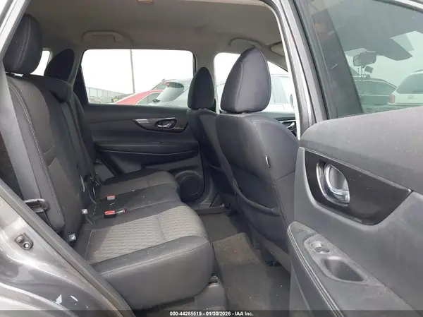 5N1AT2MV1KC769200 2019 NISSAN ROGUE - Image 8