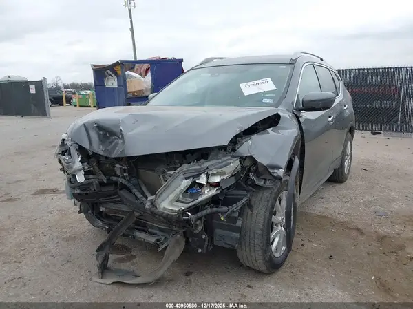 5N1AT2MV1KC770072 2019 NISSAN ROGUE - Image 2