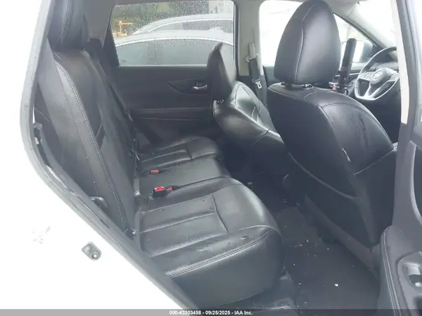 5N1AT2MV1KC782397 2019 NISSAN ROGUE - Image 8