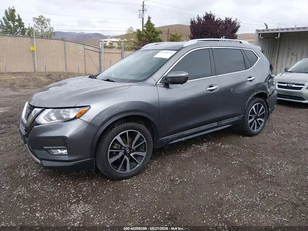 5N1AT2MV1KC787972 2019 NISSAN ROGUE - Image 2