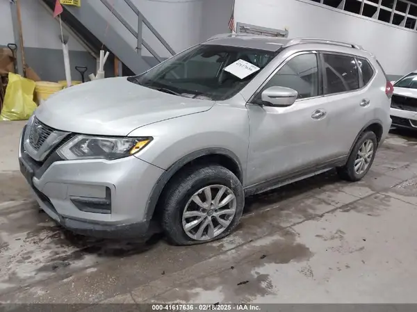 5N1AT2MV1KC798213 2019 NISSAN ROGUE - Image 2