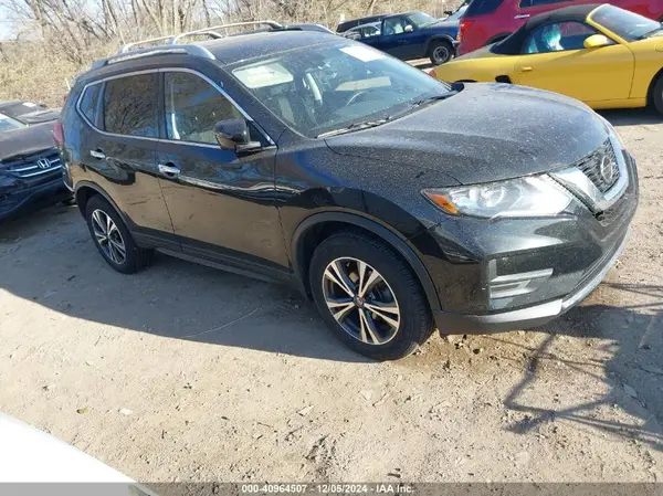 5N1AT2MV1KC802776 2019 NISSAN ROGUE - Image 1