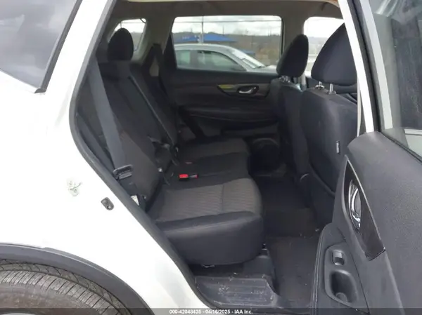 5N1AT2MV1KC809839 2019 NISSAN ROGUE - Image 8