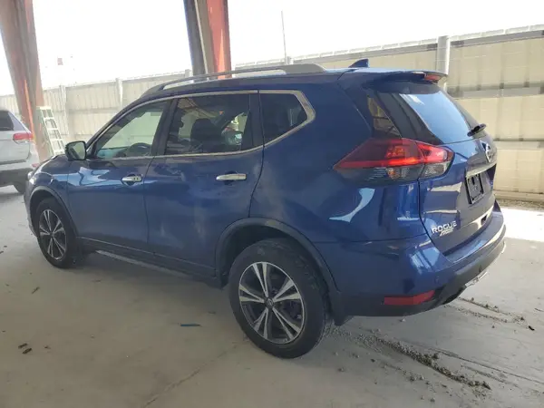 5N1AT2MV1KC811977 2019 NISSAN ROGUE - Image 2