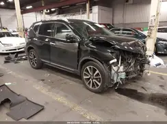 5N1AT2MV1KC824180 2019 NISSAN ROGUE