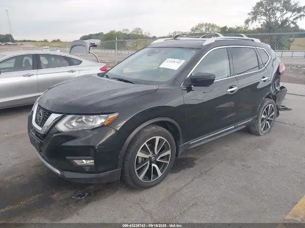 5N1AT2MV1KC827709 2019 NISSAN ROGUE - Image 2