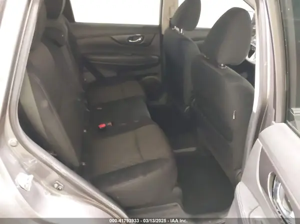 5N1AT2MV1KC827922 2019 NISSAN ROGUE - Image 8
