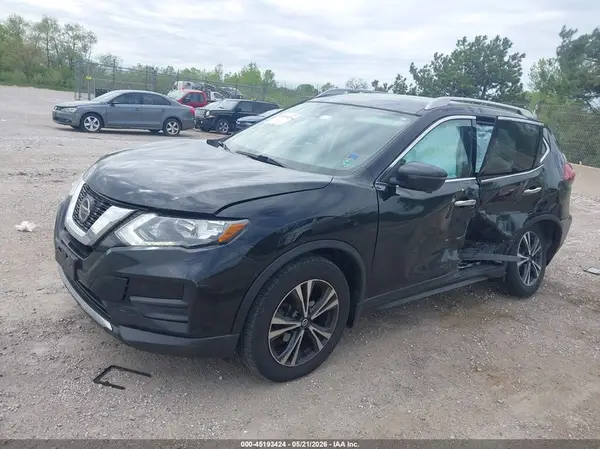 5N1AT2MV1KC830187 2019 NISSAN ROGUE - Image 2