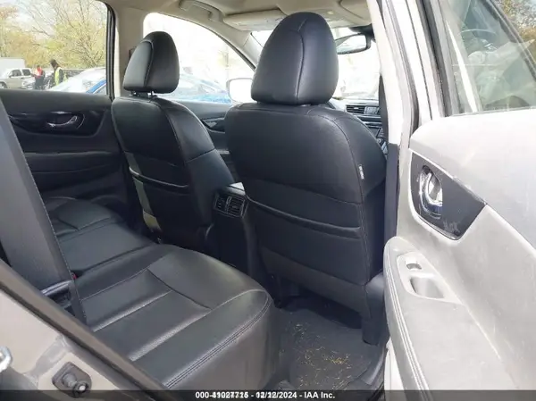 5N1AT2MV1KC830335 2019 NISSAN ROGUE - Image 8