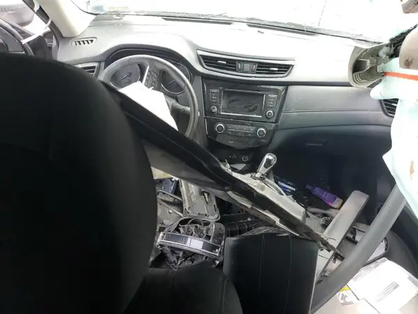5N1AT2MV1KC836667 2019 NISSAN ROGUE - Image 8