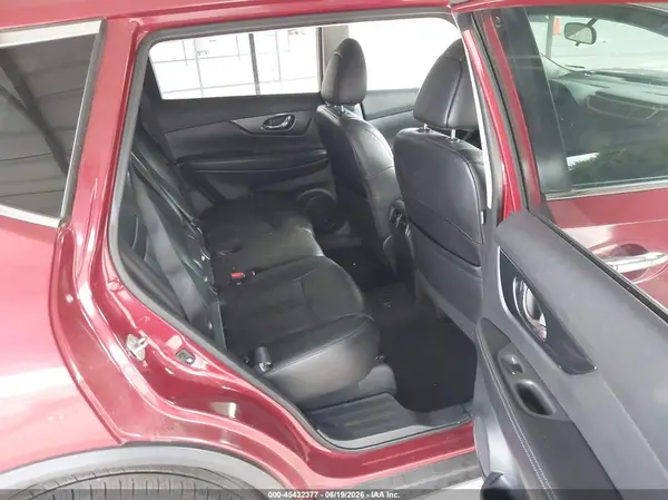 5N1AT2MV2GC741946 2016 NISSAN ROGUE - Image 8