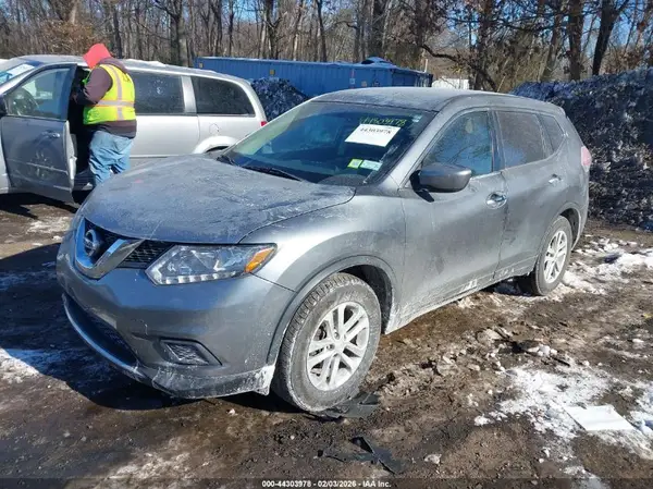 5N1AT2MV2GC745835 2016 NISSAN ROGUE - Image 2