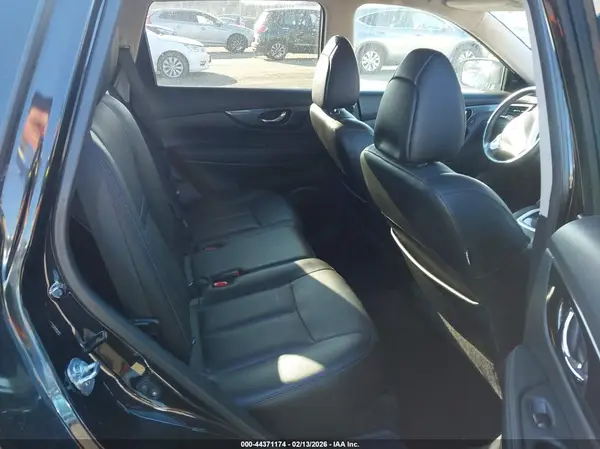 5N1AT2MV2GC759850 2016 NISSAN ROGUE - Image 8