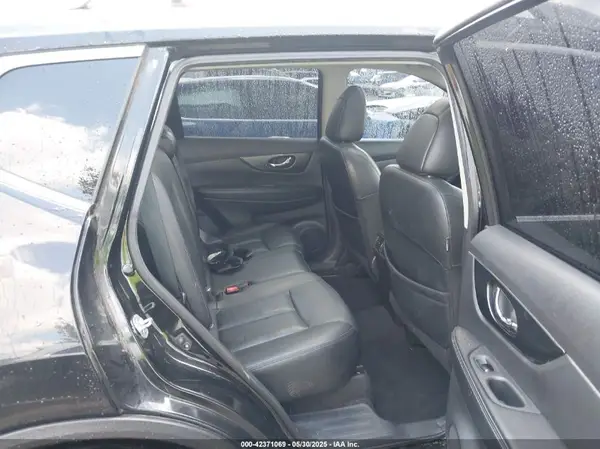 5N1AT2MV2GC776566 2016 NISSAN ROGUE - Image 8