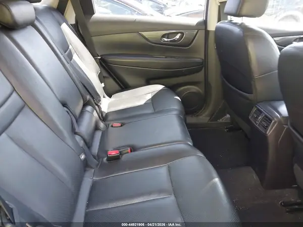 5N1AT2MV2GC787258 2016 NISSAN ROGUE - Image 8