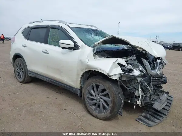 5N1AT2MV2GC792427 2016 NISSAN ROGUE - Image 1