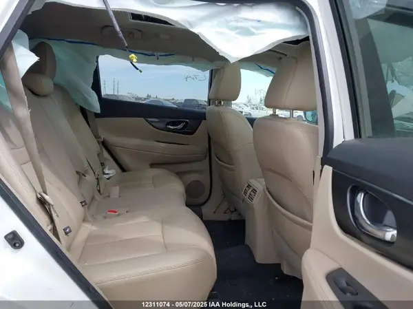5N1AT2MV2GC792427 2016 NISSAN ROGUE - Image 8