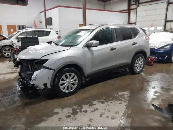 5N1AT2MV2GC813776 2016 NISSAN ROGUE - Image 2