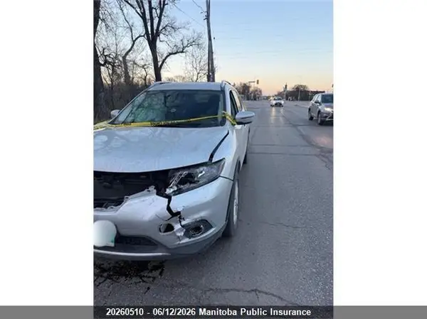 5N1AT2MV2GC821053 2016 NISSAN ROGUE - Image 2