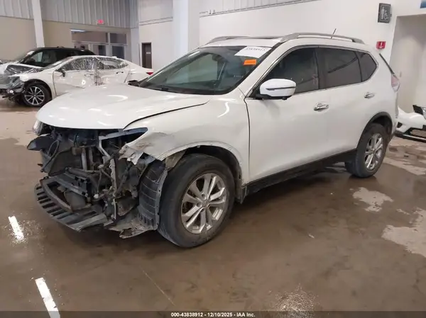 5N1AT2MV2GC852934 2016 NISSAN ROGUE - Image 2