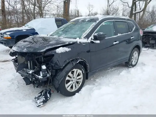 5N1AT2MV2GC863142 2016 NISSAN ROGUE - Image 2