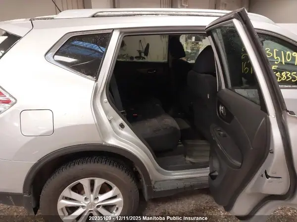 5N1AT2MV2GC883567 2016 NISSAN ROGUE - Image 8