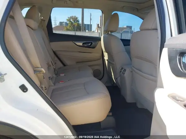5N1AT2MV2GC900562 2016 NISSAN ROGUE - Image 8