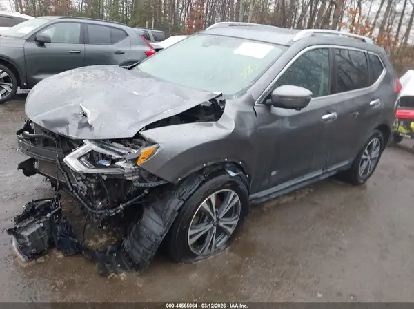 5N1AT2MV2HC730723 2017 NISSAN ROGUE - Image 2