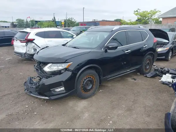 5N1AT2MV2HC734237 2017 NISSAN ROGUE - Image 2