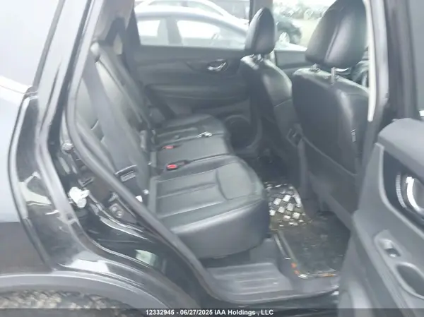 5N1AT2MV2HC734237 2017 NISSAN ROGUE - Image 8