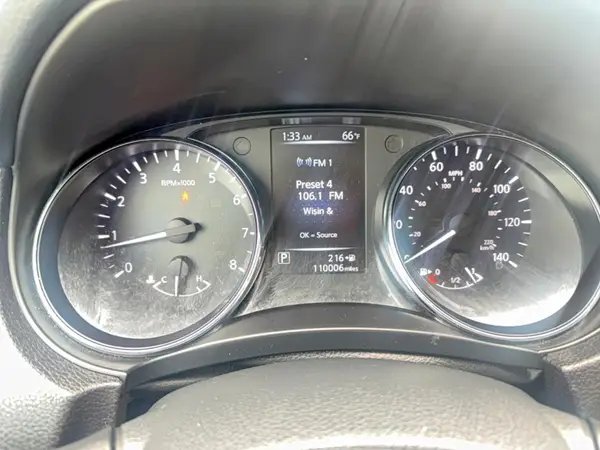 5N1AT2MV2HC736635 2017 NISSAN ROGUE - Image 8