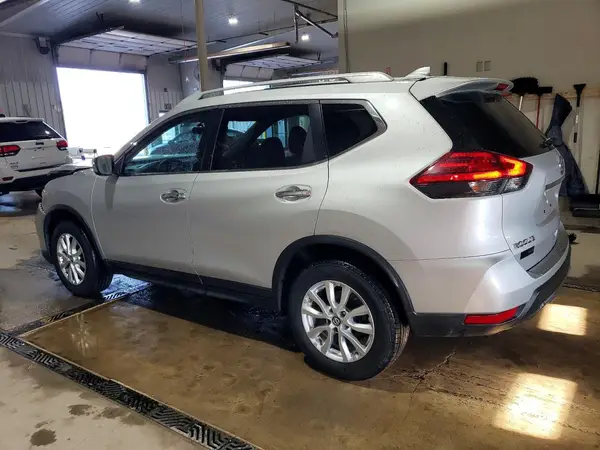 5N1AT2MV2HC739972 2017 NISSAN ROGUE - Image 2