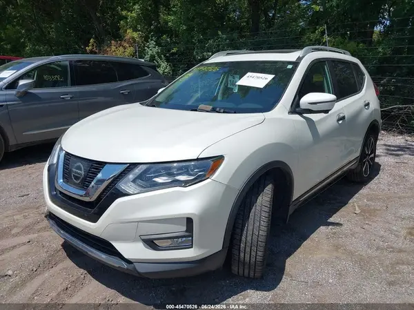 5N1AT2MV2HC743570 2017 NISSAN ROGUE - Image 2