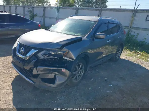 5N1AT2MV2HC744296 2017 NISSAN ROGUE - Image 2