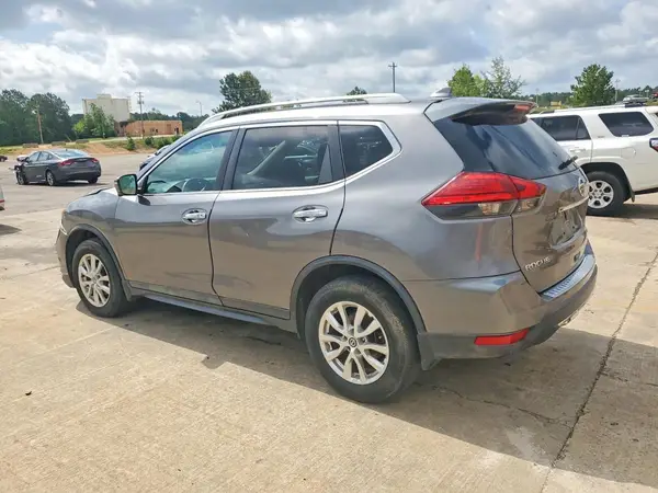 5N1AT2MV2HC751815 2017 NISSAN ROGUE - Image 2