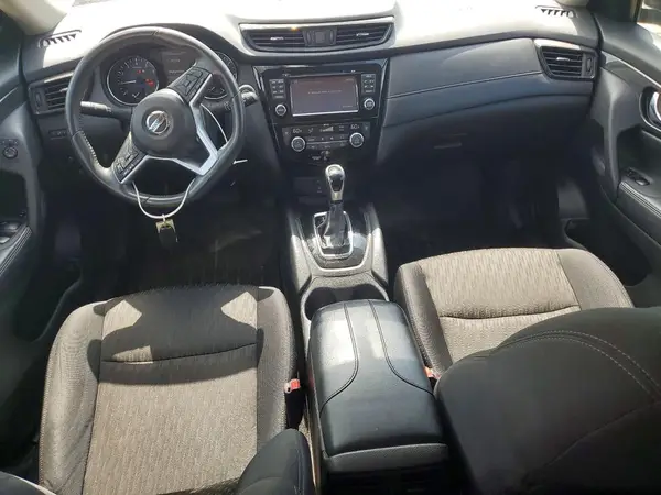 5N1AT2MV2HC751815 2017 NISSAN ROGUE - Image 8