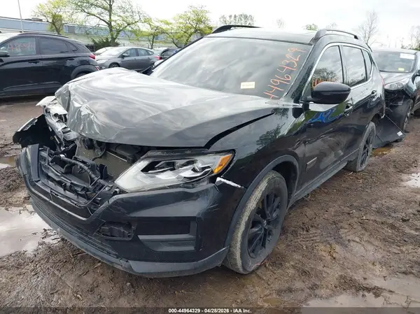 5N1AT2MV2HC755461 2017 NISSAN ROGUE - Image 2