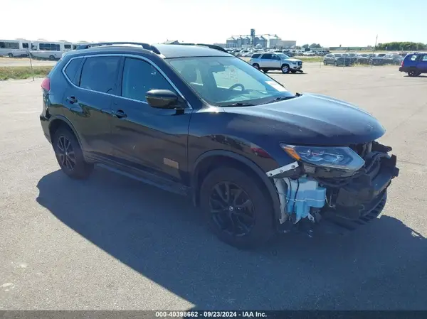 5N1AT2MV2HC757047 2017 NISSAN ROGUE - Image 1